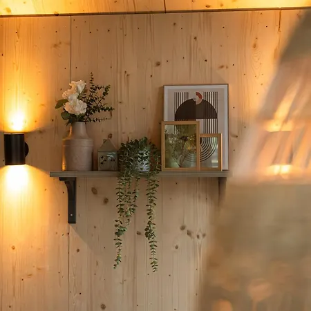 Semesterbostad Tinyhouse Luxe Met Hottub