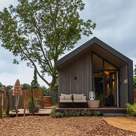 Semesterbostad Tinyhouse Luxe Met Hottub *